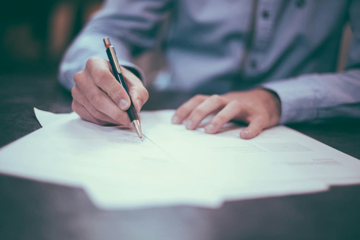 Signing An Estate Planning Document (1)